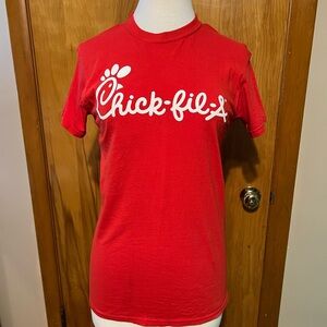 Chick-fil-A Unisex Short Sleeve Small T-Shirt